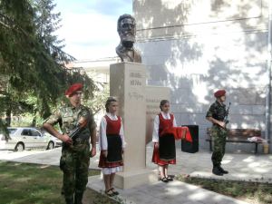 Паметник на Ботев в Стрелча