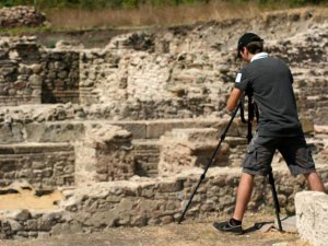 ЛЕГЕНДИТЕ ОЖИВЯВАТ