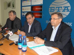 Евтим Янев, Нишан Бъздигян, Сергей Темелков