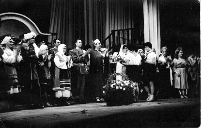Сцена от оперетата „Рози от Балкана“, 1969г.