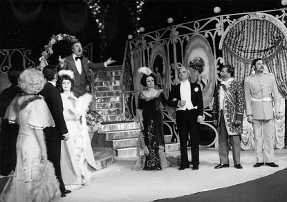 Сцена от оперетата „Царицата на чардаша“, 1976г.